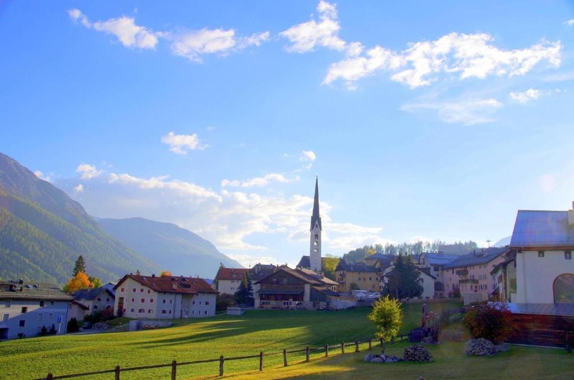 Chesa Margadant Zuoz Exterior foto